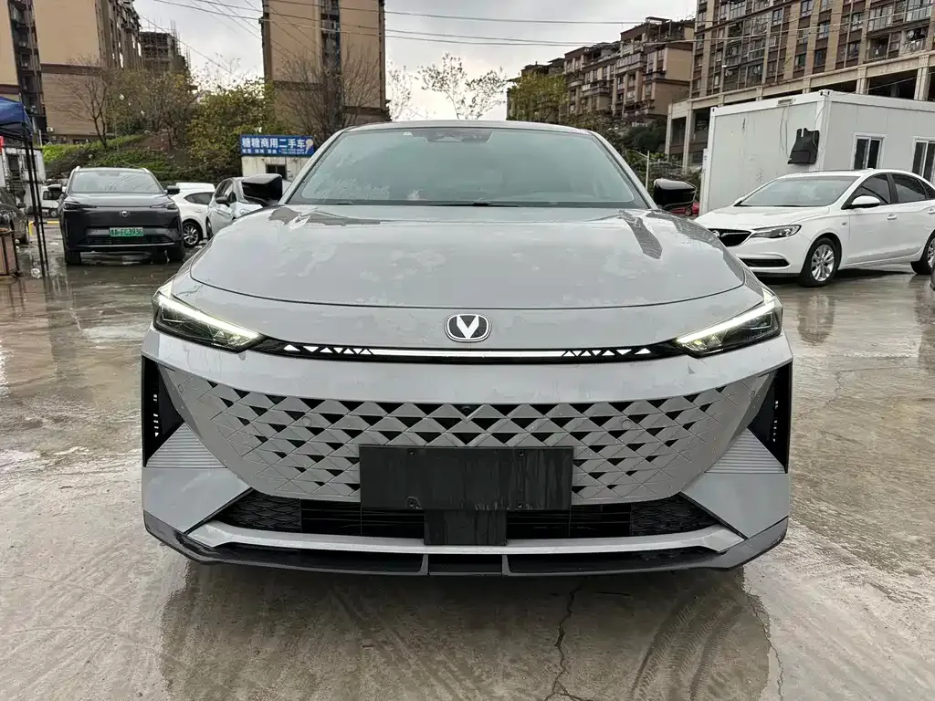 Changan UNI-V iDD 2024 из CN, фото 6