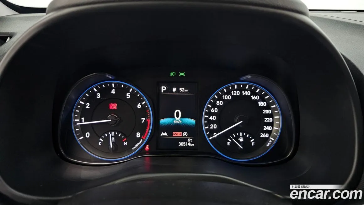 Hyundai Kona — фото 8
