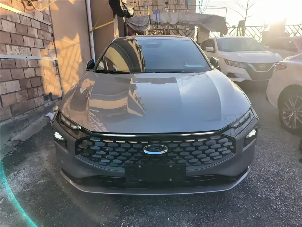 Ford Mondeo 2022 из CN, фото 2