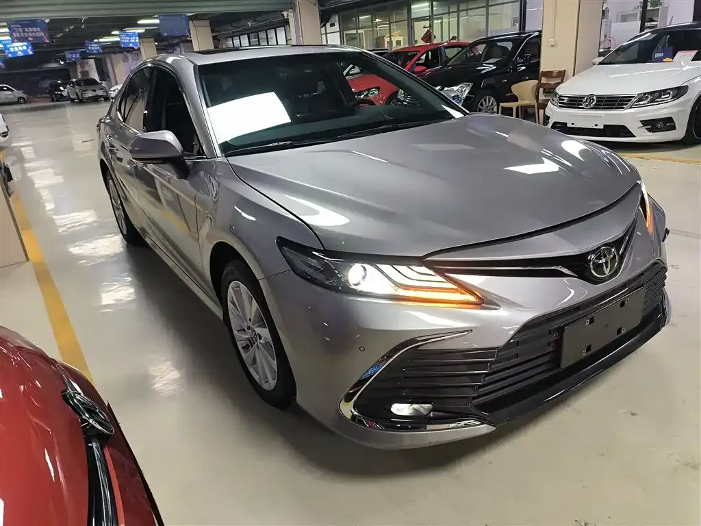 Toyota Camry 2023 из CN, фото 7