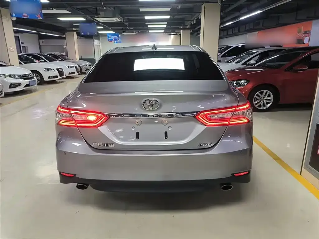 Toyota Camry 2023 из CN, фото 6