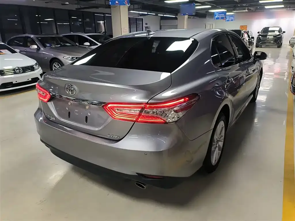 Toyota Camry 2023 из CN, фото 10