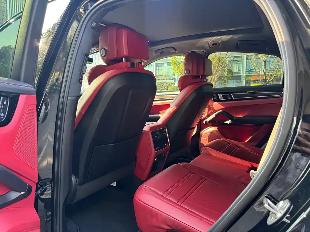 Porsche Cayenne 2023 из CN, фото 3