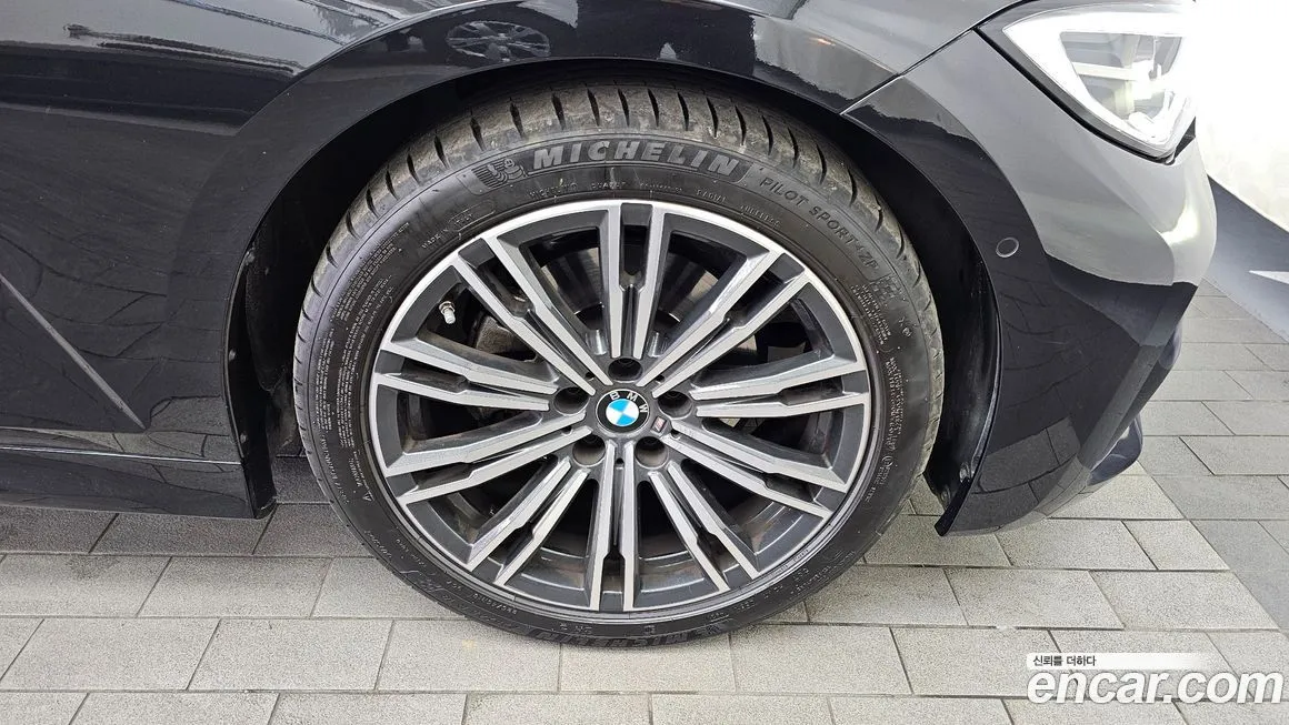 BMW 3-Series 2022 из KR, фото 8