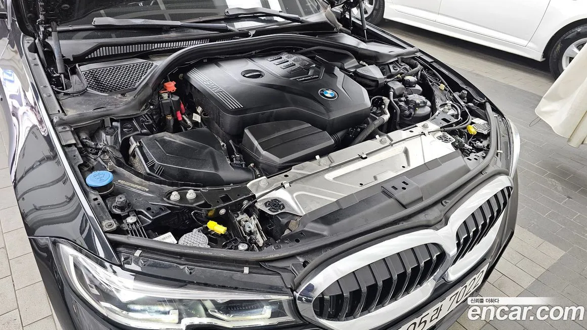 BMW 3-Series 2022 из KR, фото 10