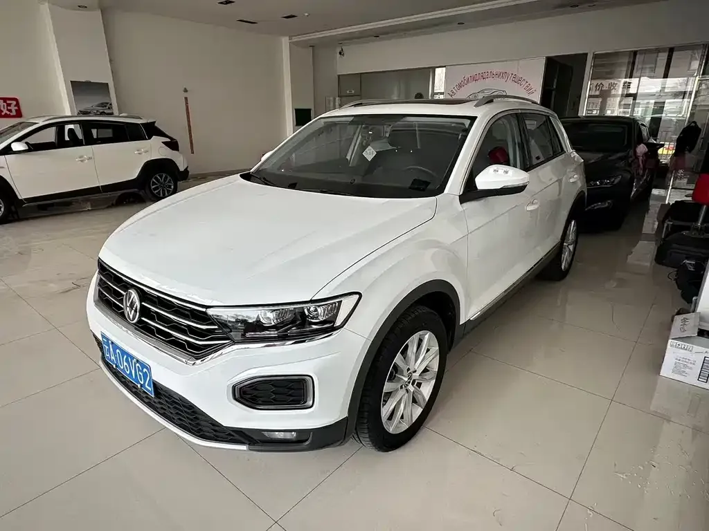 Volkswagen T-Roc 2023 из CN, фото 1