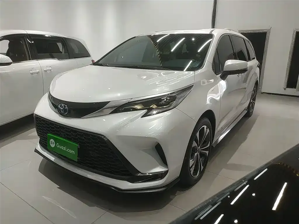 Toyota Granvia 2024 из CN, фото 9