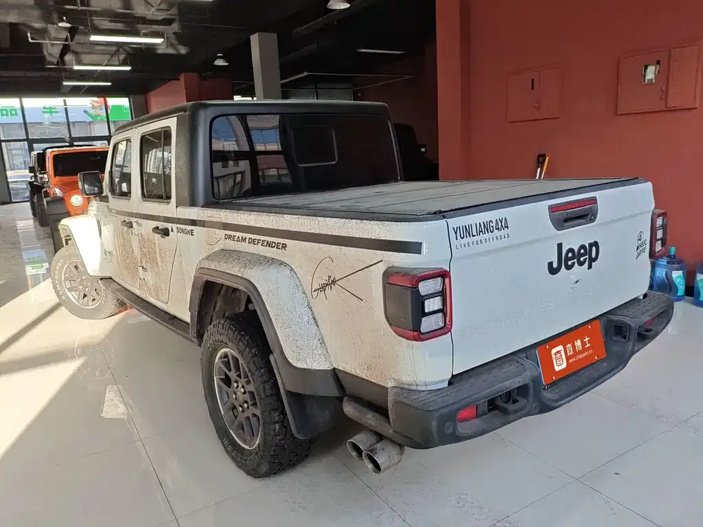 Jeep Gladiator 2023 из CN, фото 3