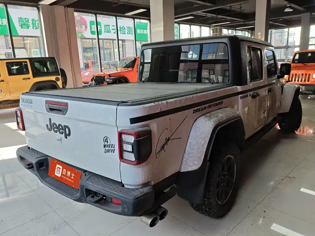 Jeep Gladiator 2023 из CN, фото 6