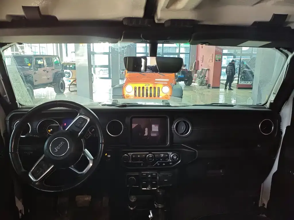 Jeep Gladiator 2023 из CN, фото 2