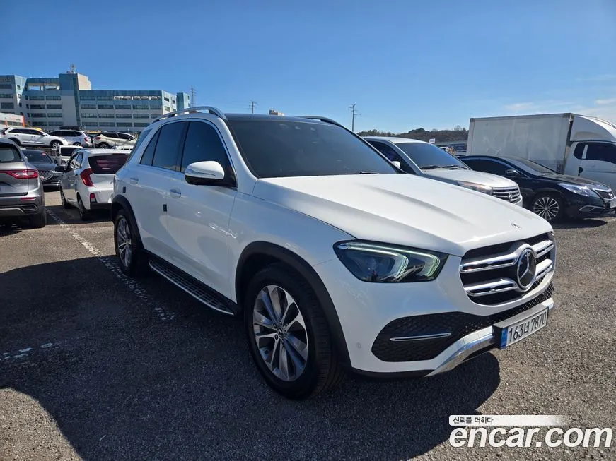 Mercedes-Benz GLE-Class — фото 6