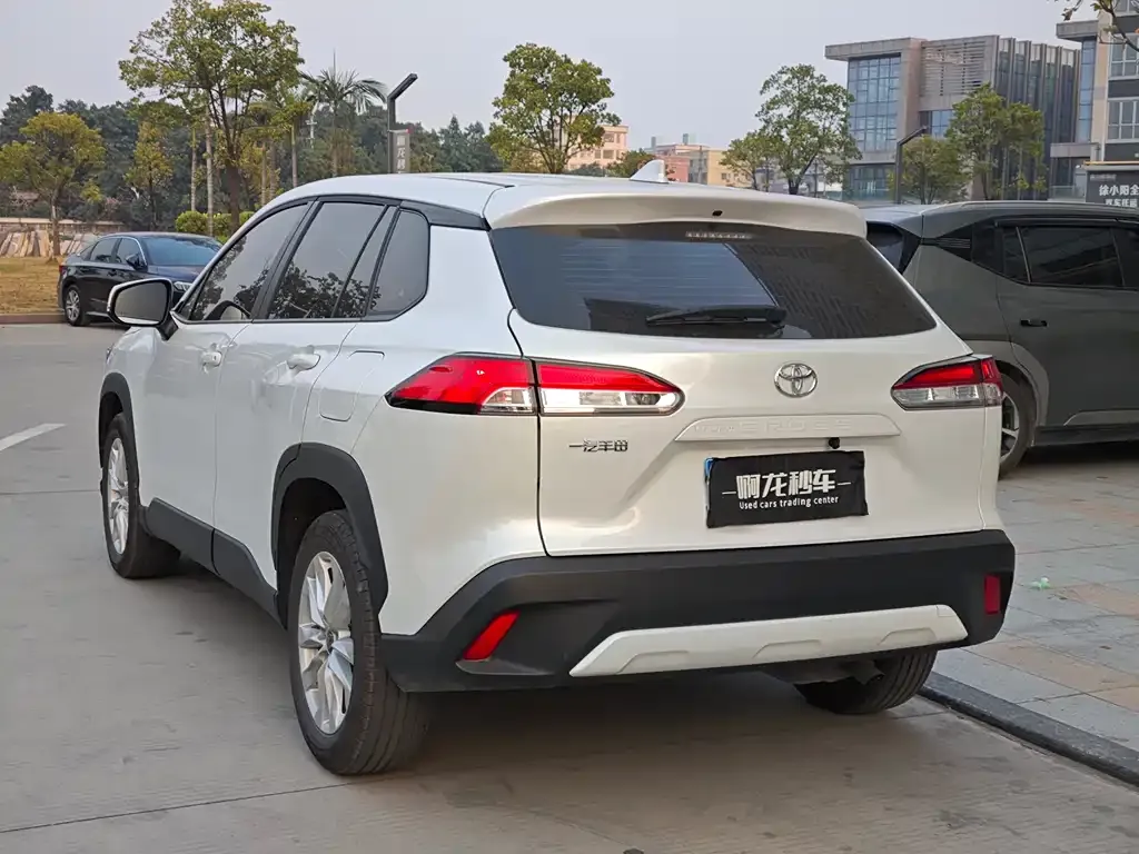 Toyota Corolla Cross 2024 из CN, фото 4
