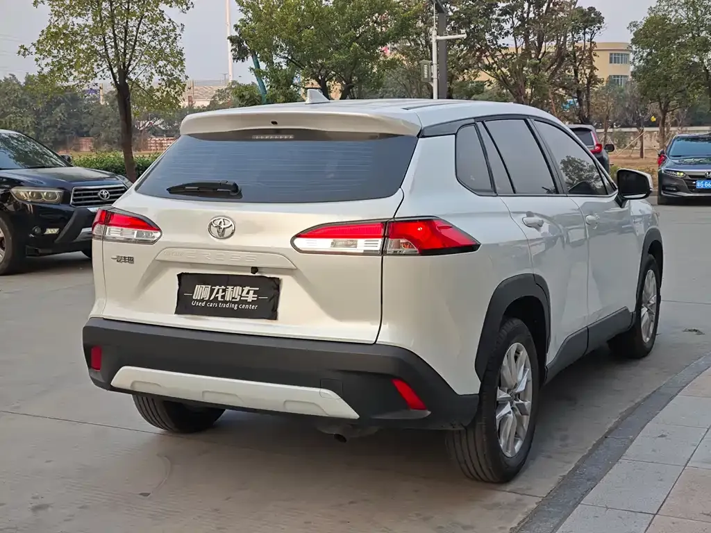 Toyota Corolla Cross 2024 из CN, фото 7