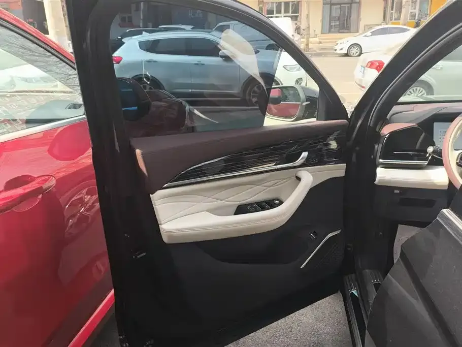 Geely Xingyue L 2023 из CN, фото 2