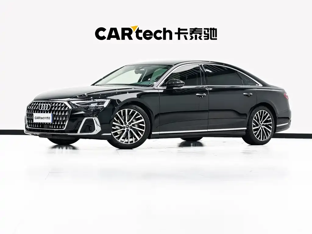 Audi A8 — фото 1