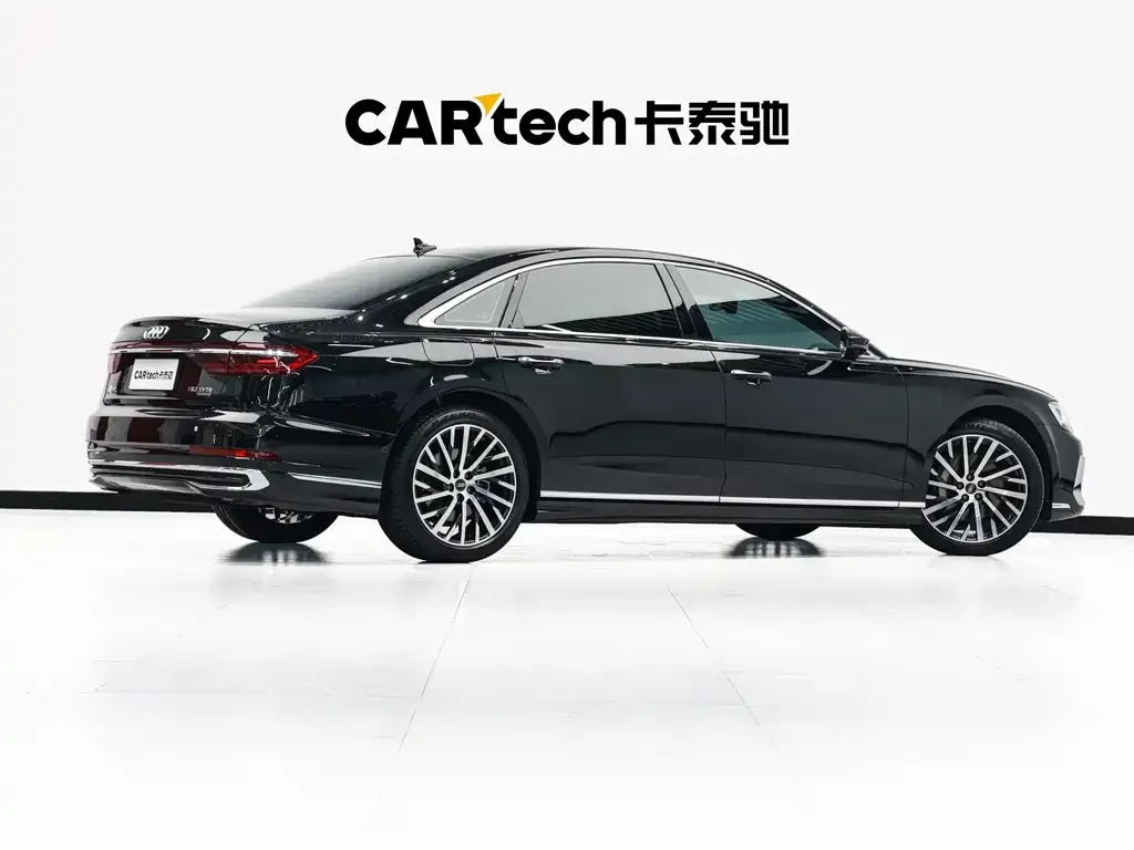 Audi A8 — фото 10