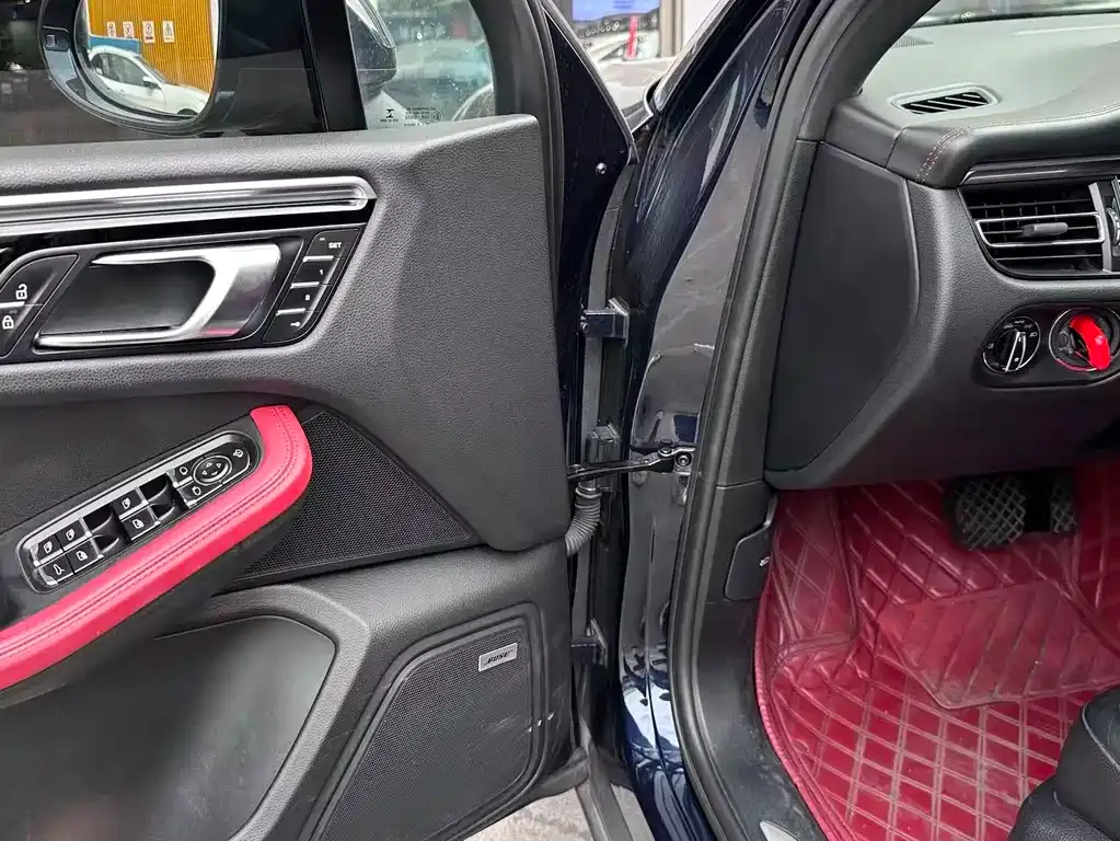 Porsche Macan 2021 из CN, фото 6