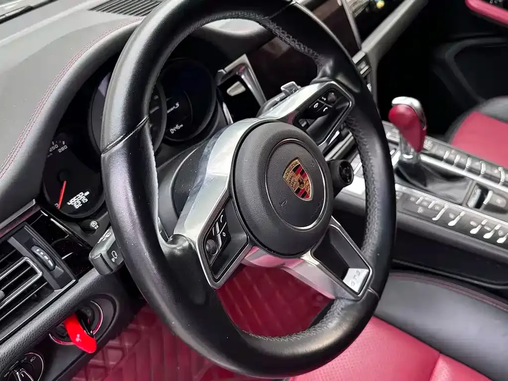 Porsche Macan 2021 из CN, фото 2