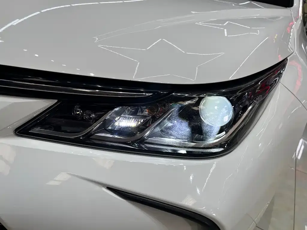 Toyota Corolla 2022 из CN, фото 3