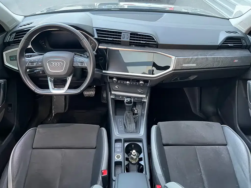 Audi Q3 2021 из CN, фото 9