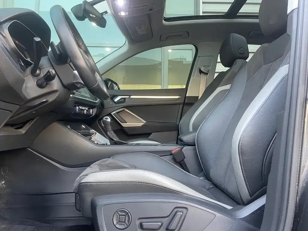 Audi Q3 2021 из CN, фото 6