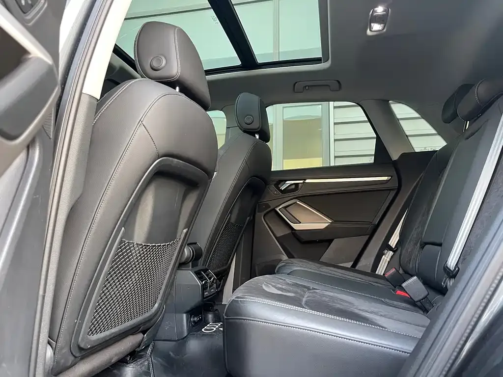 Audi Q3 2021 из CN, фото 2