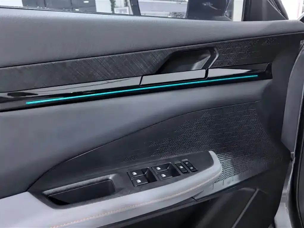 Changan UNI-V 2022 из CN, фото 8