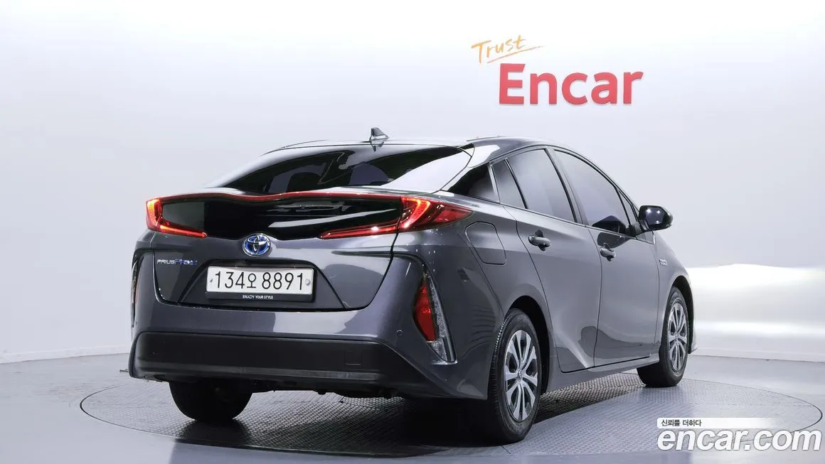 Toyota Prius 2021 из KR, фото 6