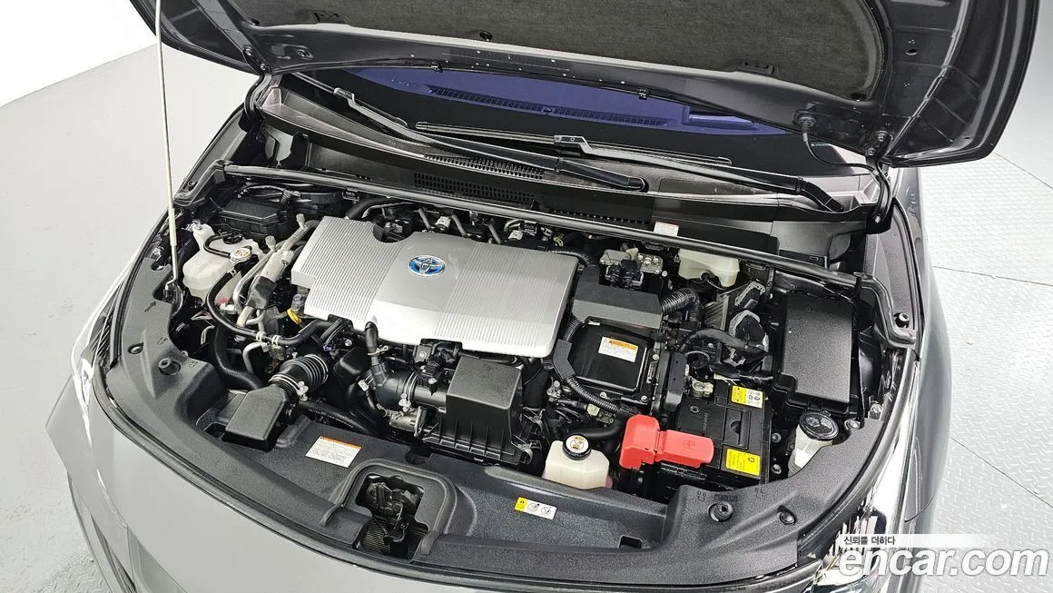 Toyota Prius 2021 из KR, фото 9