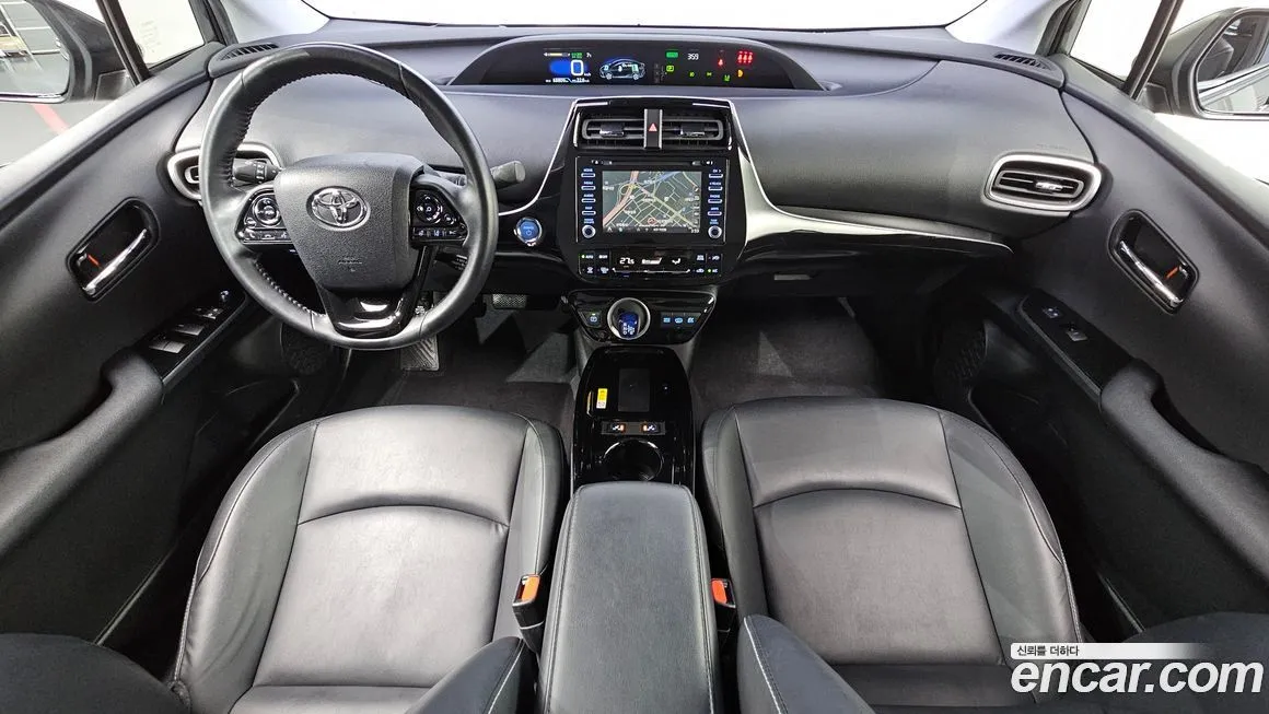 Toyota Prius 2021 из KR, фото 10