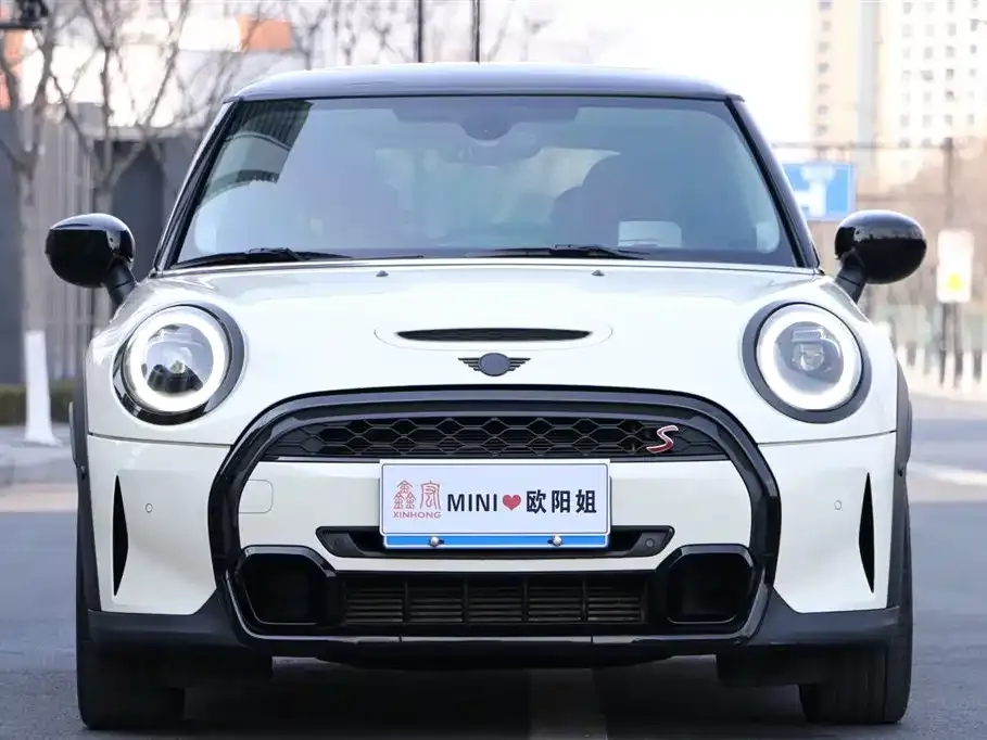MINI Cooper (3-door) 2023 из CN, фото 8