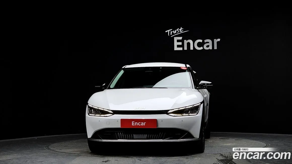 Kia EV6 2023 из KR, фото 2