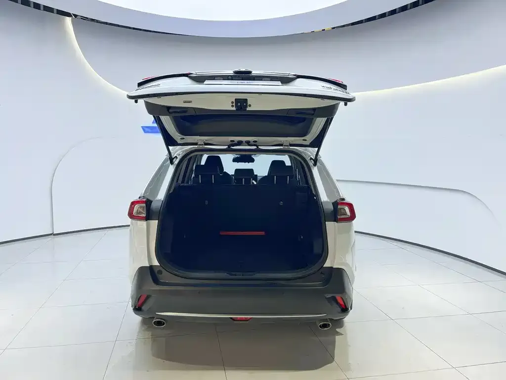 Toyota Wildlander 2023 из CN, фото 2