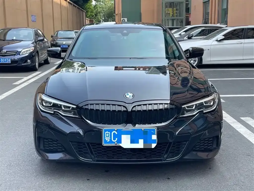 BMW 3 Series 2022 из CN, фото 4