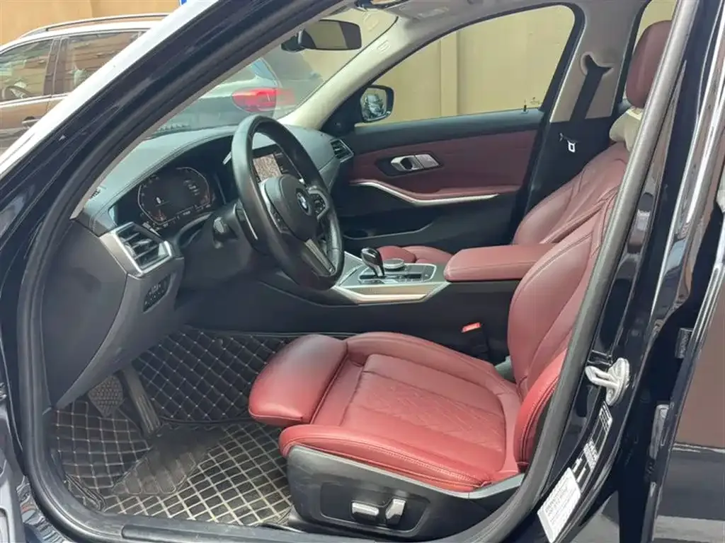 BMW 3 Series 2022 из CN, фото 3