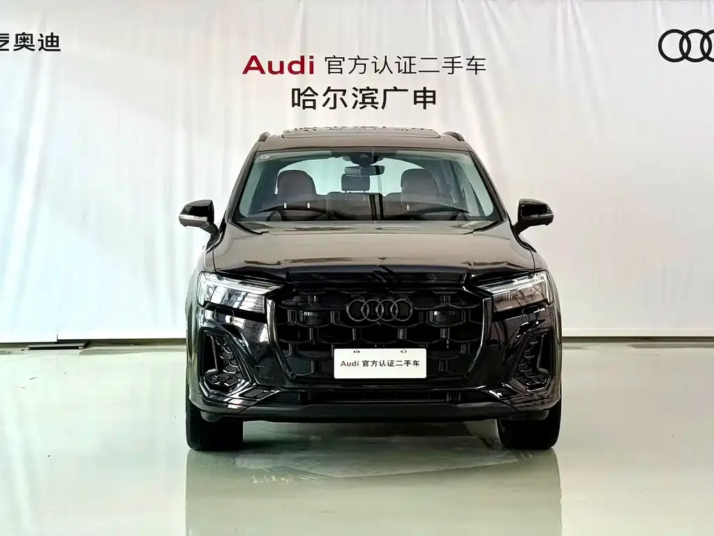 Audi Q7 2024 из CN, фото 8