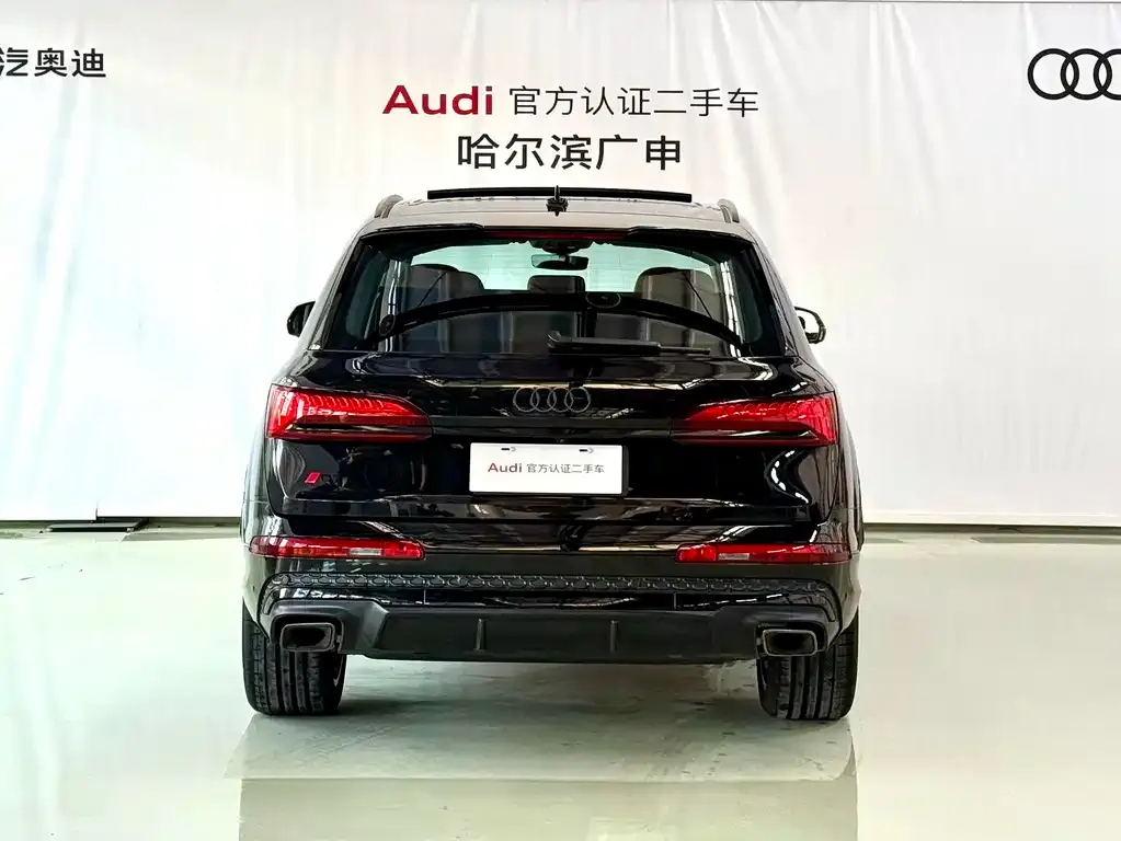 Audi Q7 2024 из CN, фото 4