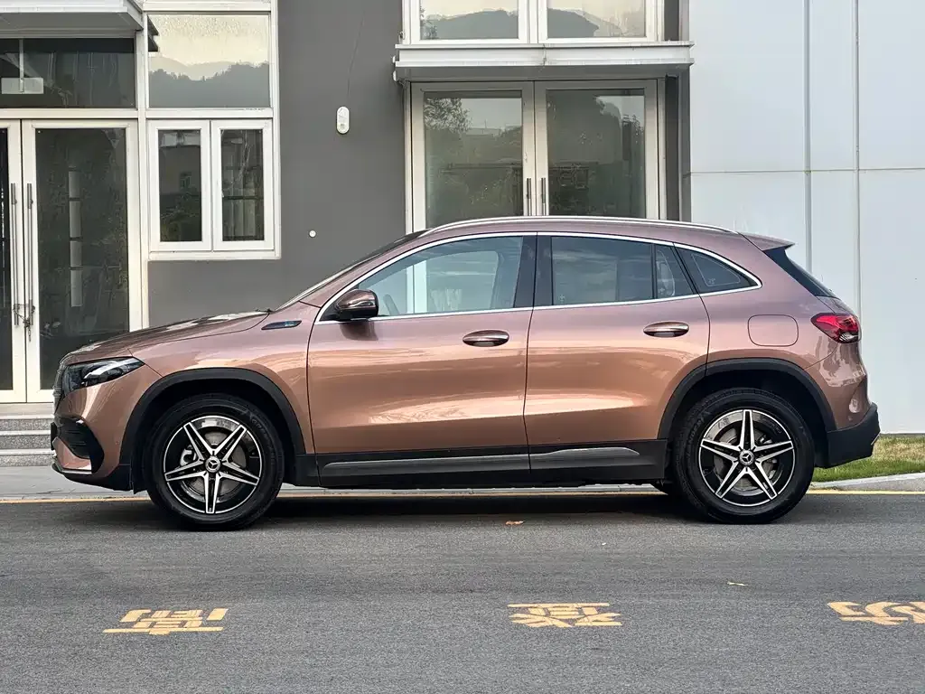 Mercedes-Benz EQA — фото 3