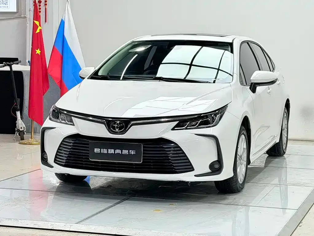 Toyota Corolla 2023 из CN, фото 1
