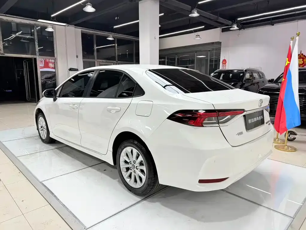 Toyota Corolla 2023 из CN, фото 9