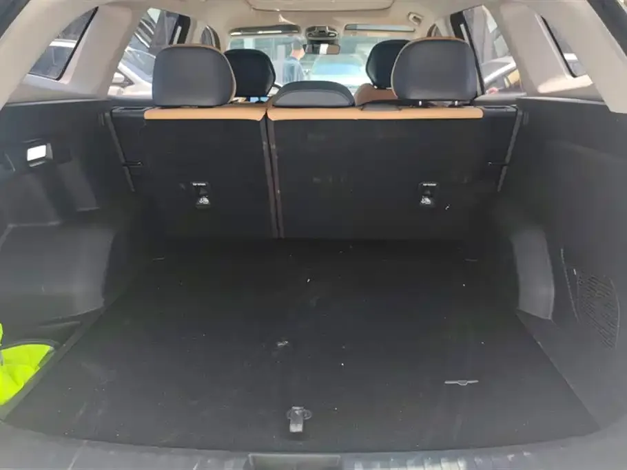Geely Boyue L 2022 из CN, фото 2