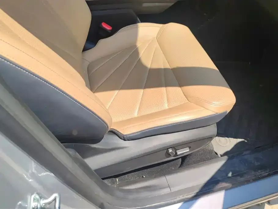 Geely Boyue L 2022 из CN, фото 9