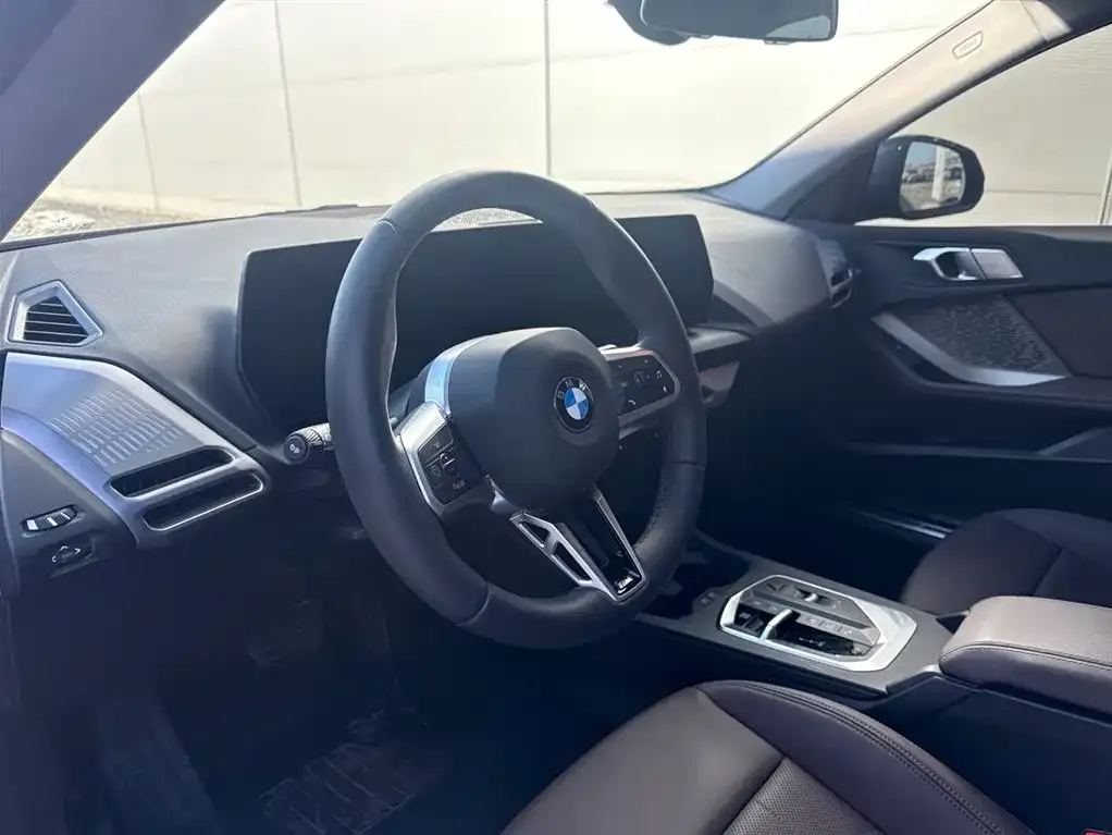 BMW 2 Series 2025 из CN, фото 7