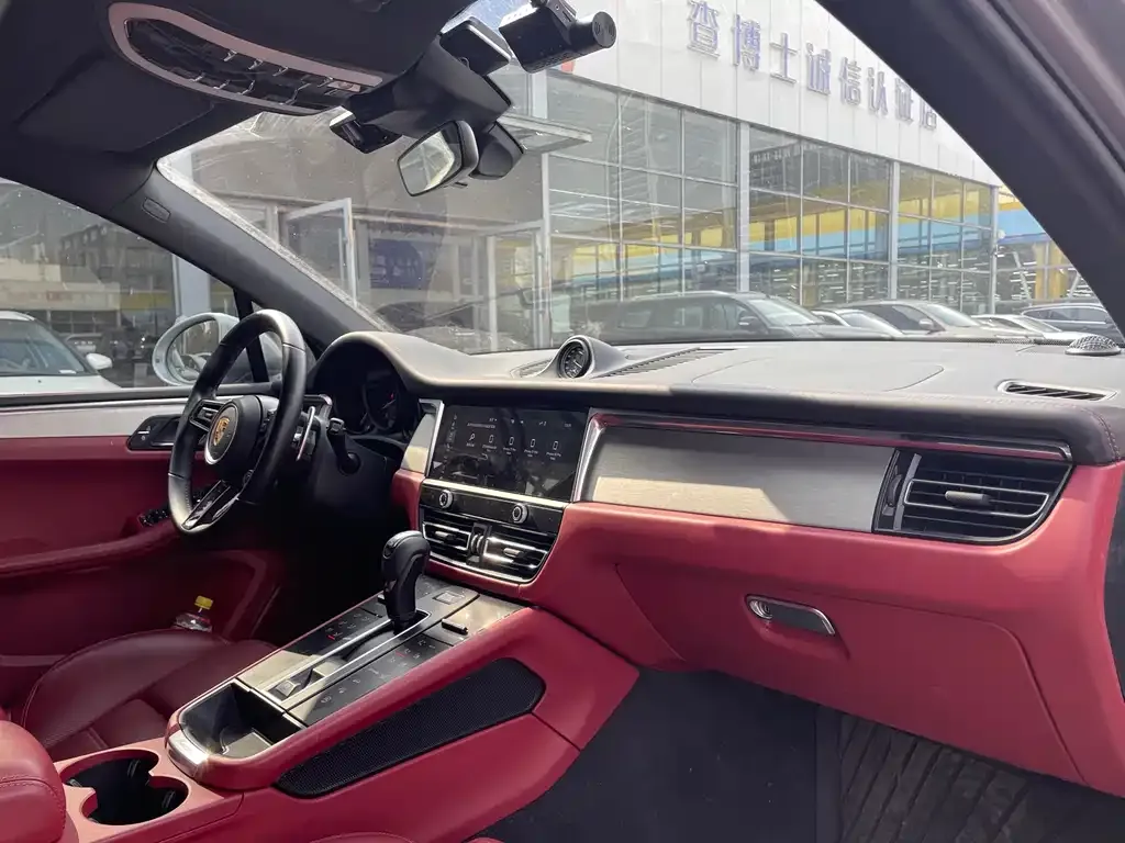 Porsche Macan 2022 из CN, фото 2