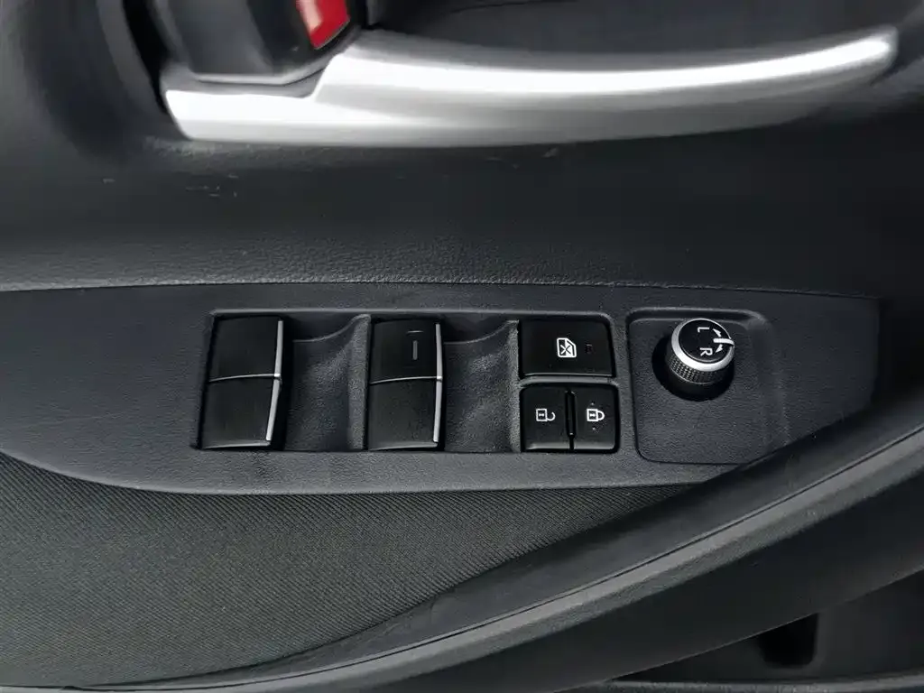 Toyota Levin 2024 из CN, фото 10