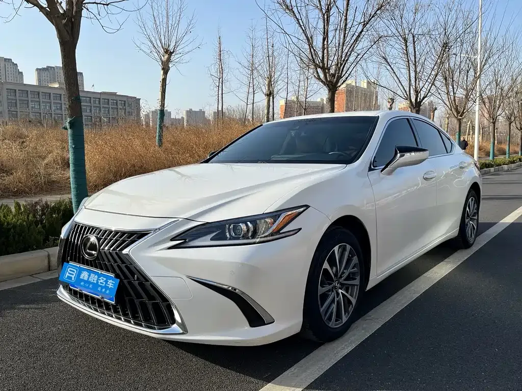 Lexus ES 2023 из CN, фото 1