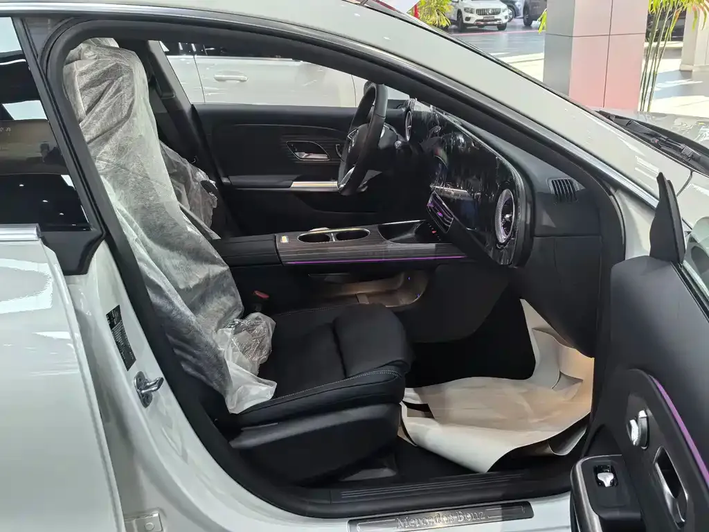Mercedes-Benz CLA PHEV 2025 из CN, фото 3