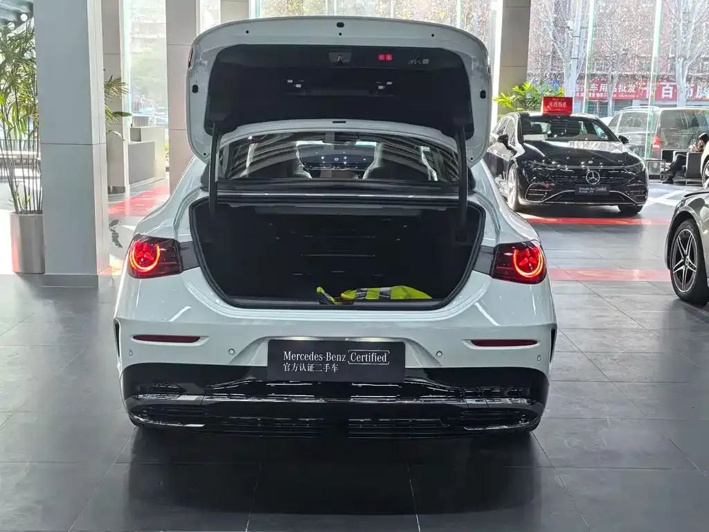 Mercedes-Benz CLA PHEV 2025 из CN, фото 2