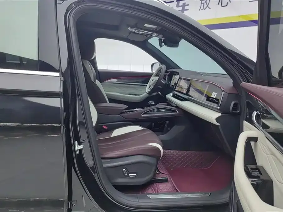 Geely Xingyue L 2022 из CN, фото 4