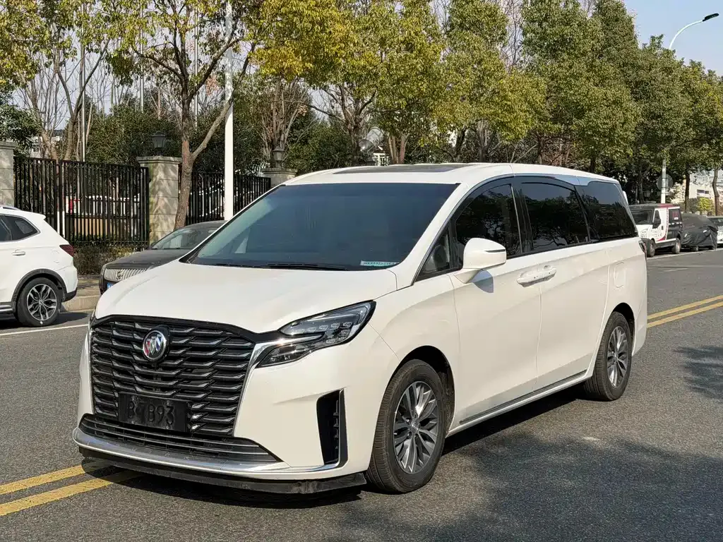 Buick GL8 2023 из CN, фото 1